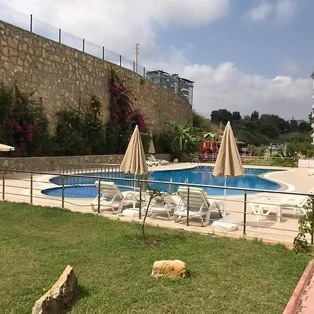 Neu Luxus Mit Balkon Apartmán